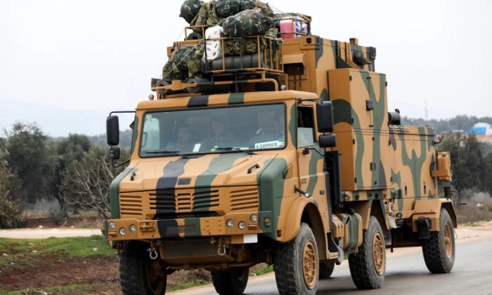 Ρώσοι καταδιώκουν Αμερικανούς στη Συρία - ΒΙΝΤΕΟ